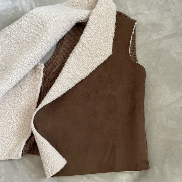 Chelsie & Theodore Vest - Picture 6 of 6